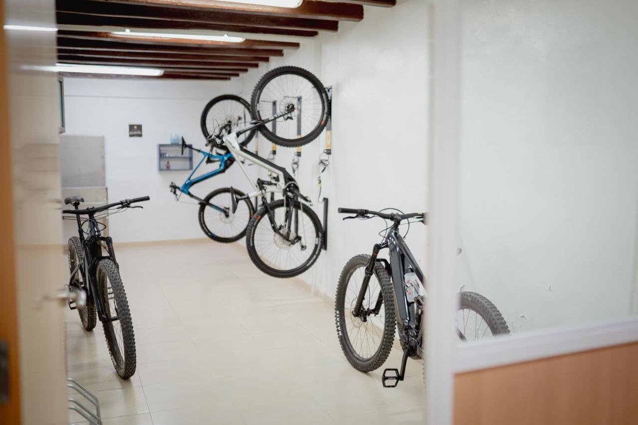 Apartaments Ca L'Albert โปบลา เด เซกัวร์ ภายนอก รูปภาพ