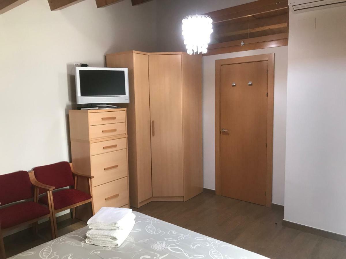 Apartaments Ca L'Albert โปบลา เด เซกัวร์ ภายนอก รูปภาพ
